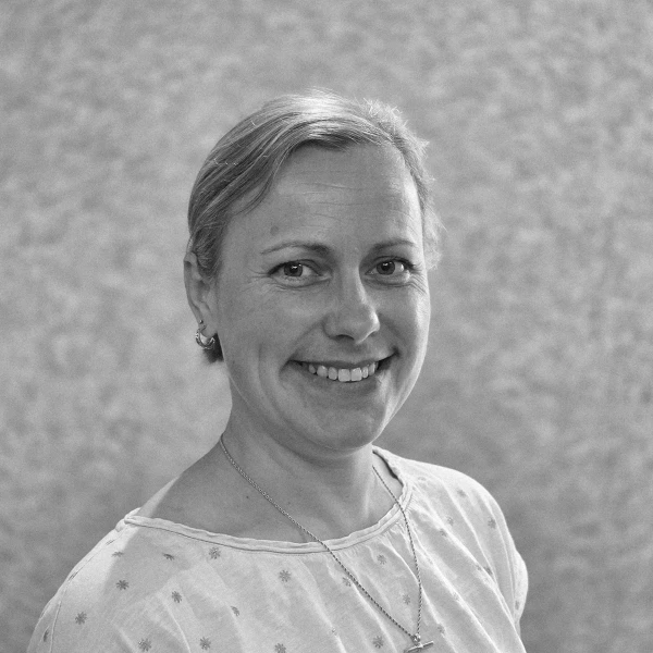 Dr Rosie Bartholomew
